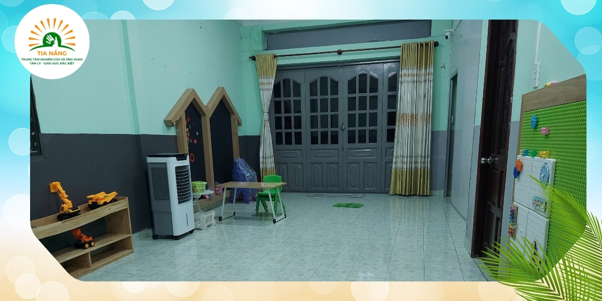 Trị liệu ngôn ngữ trẻ em: Mỗi trẻ, một hành trình 2 Trị liệu ngôn ngữ trẻ em tại Tia Nắng: Khi mỗi trẻ là một câu chuyện riêng