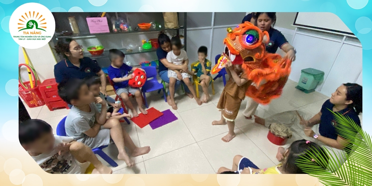 Rối Loạn Phổ Tự Kỷ Là Gì? Các Dạng Phổ Biến Phụ Huynh Cần Biết 3 Roi Loan Pho Tu Ky La Gi Cac Dang Pho Bien Phu Huynh Can Biet 3